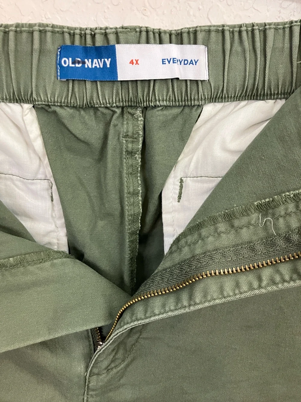 Old Navy Olive Green Women's Casual Bermuda Shorts
